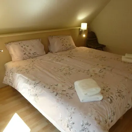 Les Cerisiers Hébergement de vacances *